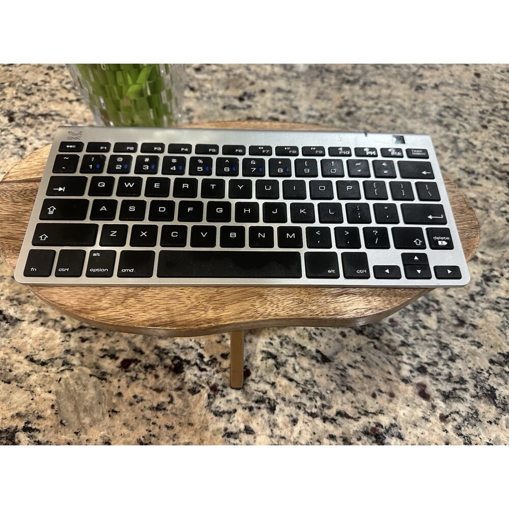 SMK-Link Electronics VP6640 SMK-Link Blu-Link Multi-Host Bluetooth Keyboard - Wi